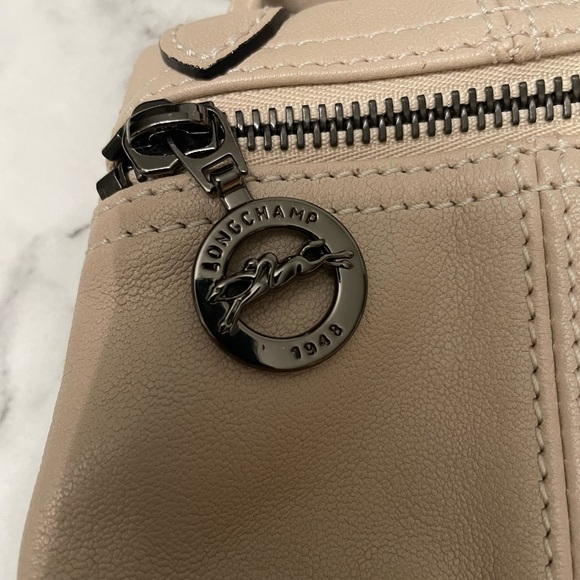 Authentic Long champ crossbody bag - Picture 14 of 14